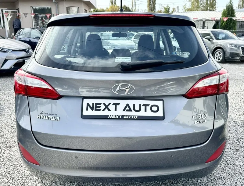 Hyundai I30 1.6 CRDi 110HP EURO 5B Image 6