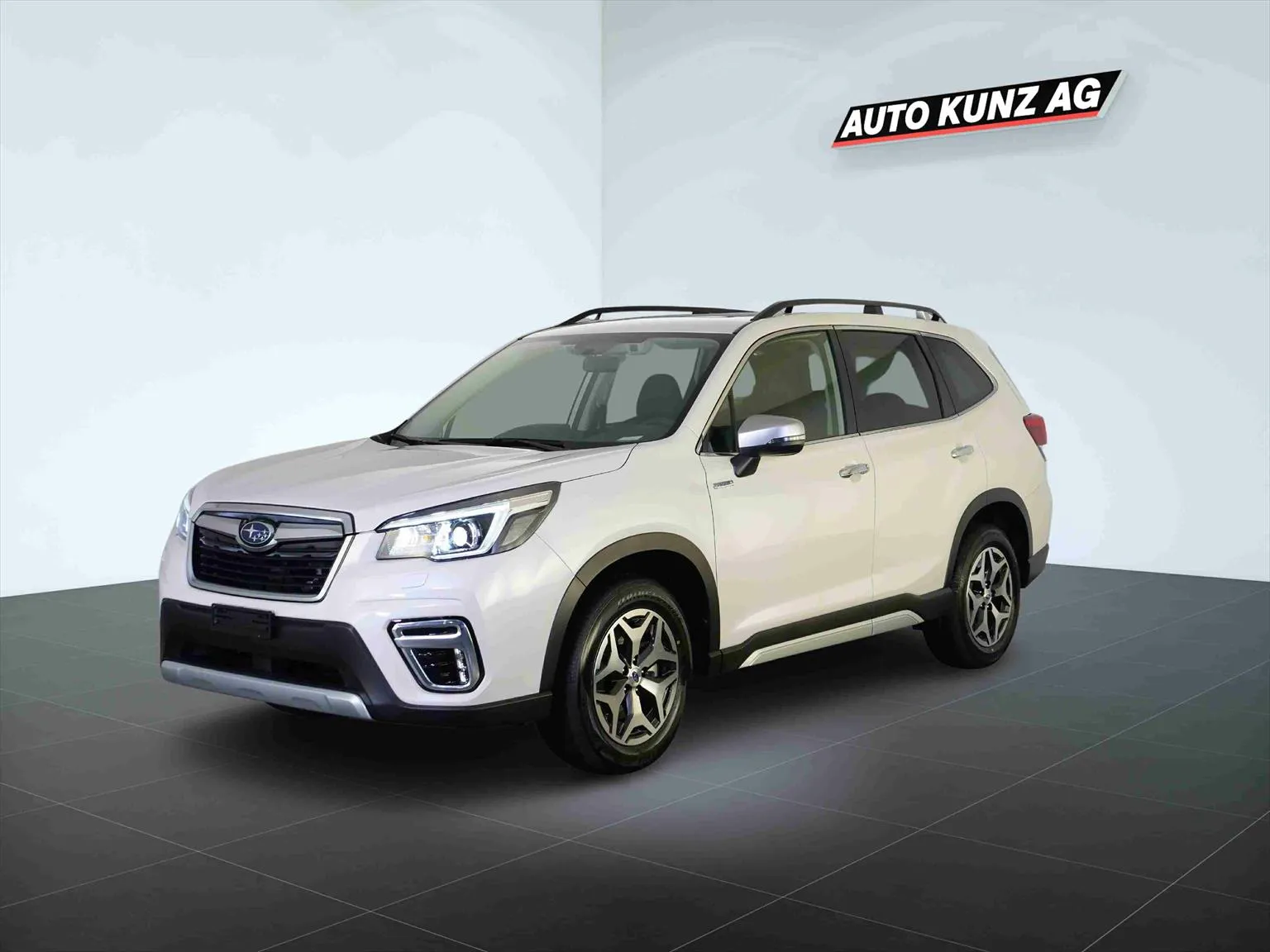 Subaru Forester 2.0i e-Boxer HEV Hybrid Luxury Aut. AWD  Image 1