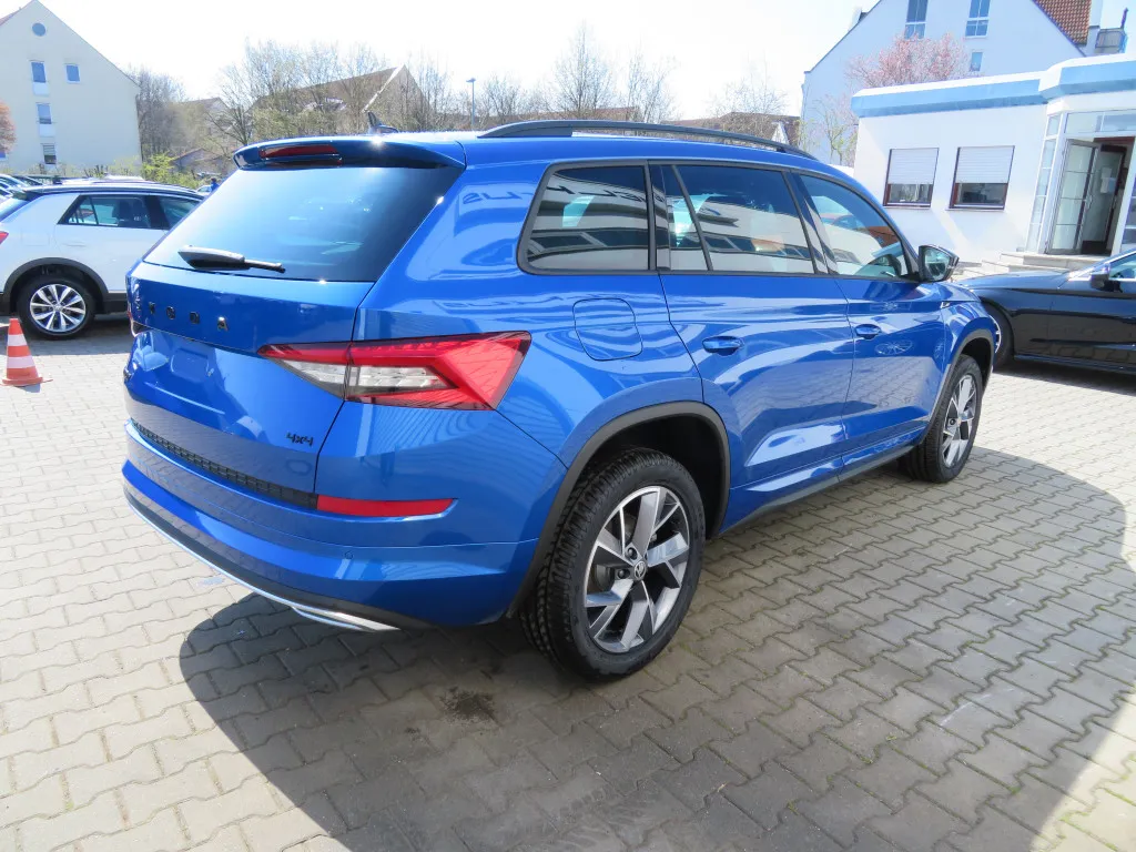 Skoda Kodiaq 2.0 TDI DSG 4X4 SPORTLINE*NAVI*ACC*PANO* Image 6