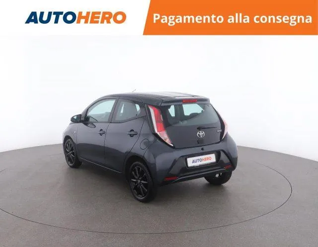 TOYOTA Aygo 1.0 VVT-i 69 CV 5p. x-play Image 4